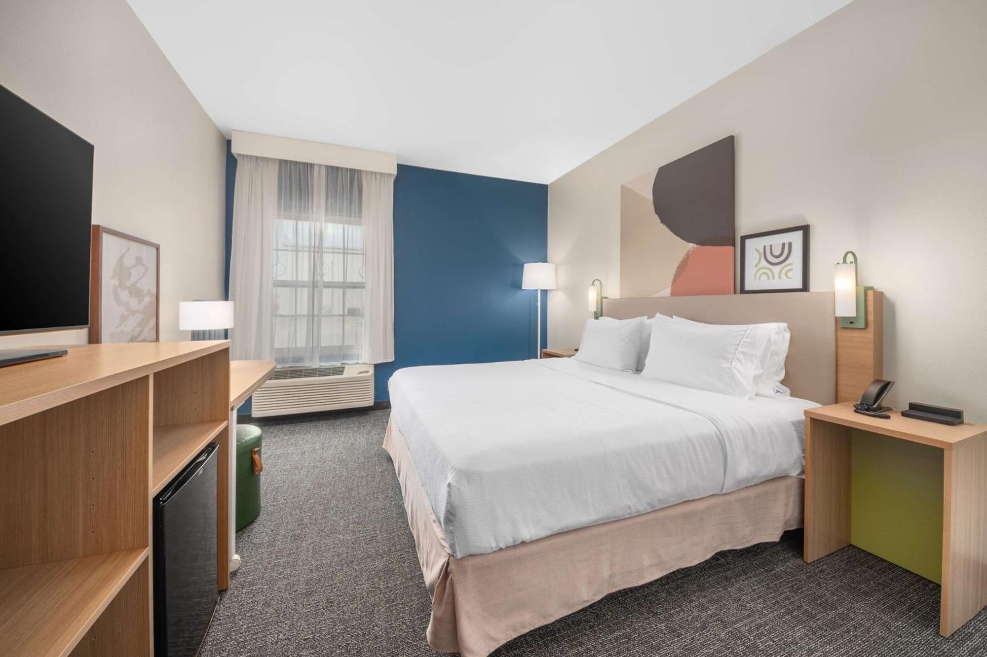 Spark By Hilton 2*