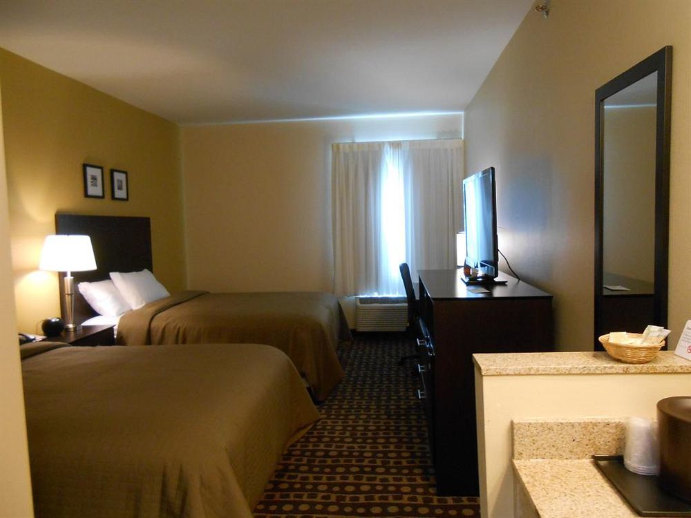 Spark By Hilton 2*